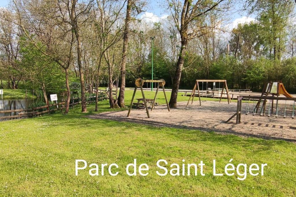 Gite La Metairie, Au Calme A La Campagne Villa Saint-Seurin-de-Palenne Exteriör bild